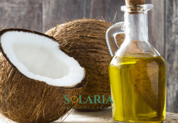 Rivela la Bellezza Naturale dei Tuoi Capelli con l'Olio di Cocco: Il Segreto per una Chioma Radiante